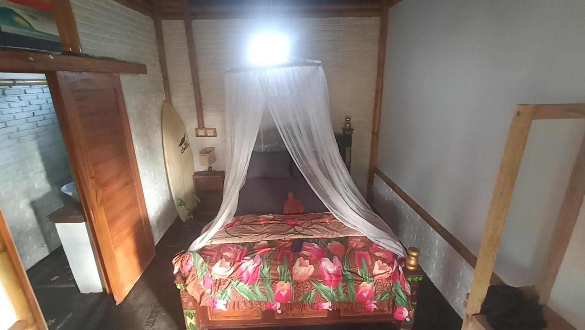 Ferienwohnung Ayolah Surf House &Surf Camp Jembrana Zimmer foto