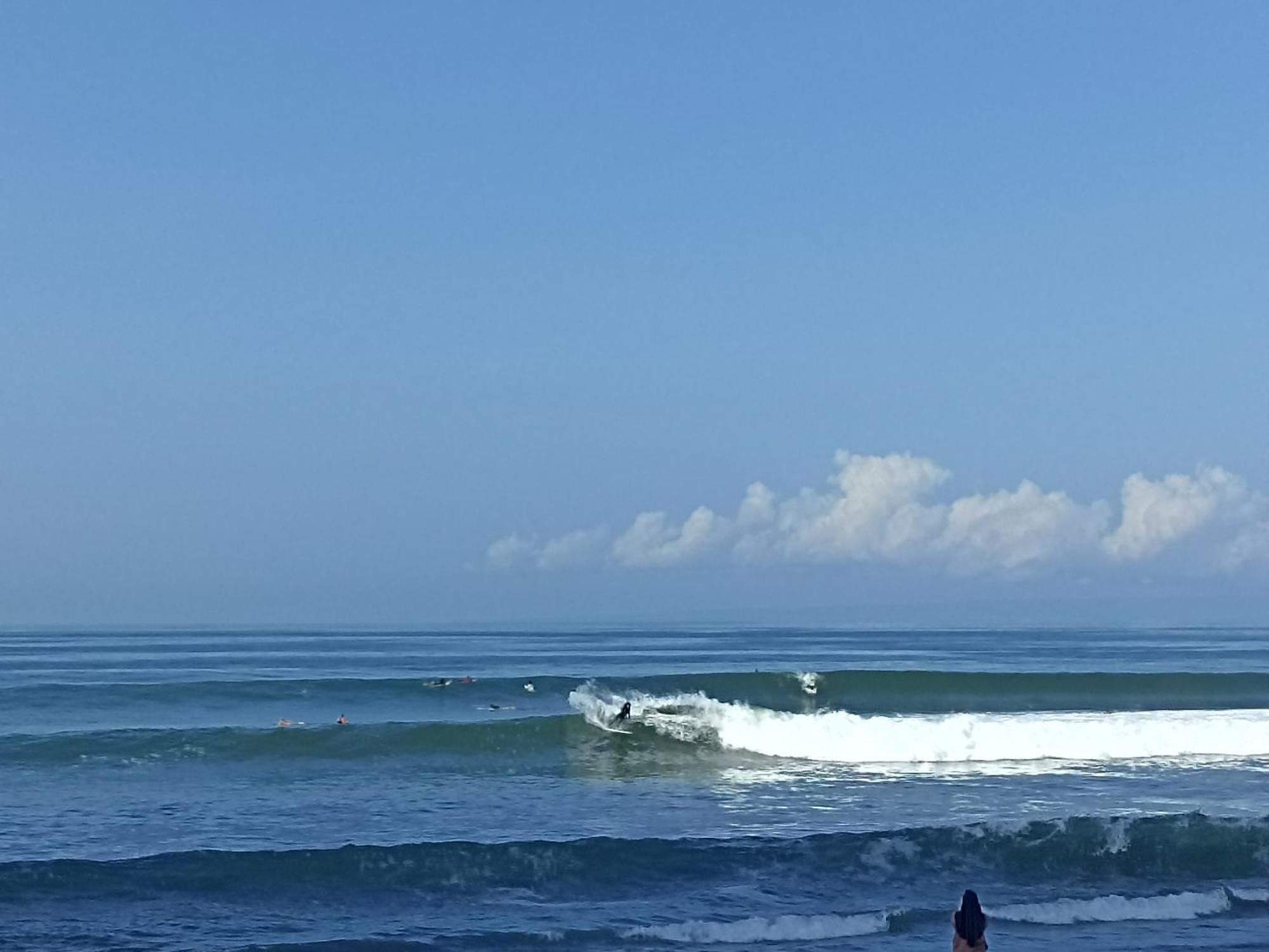 Ferienwohnung Ayolah Surf House &Surf Camp Jembrana Exterior foto