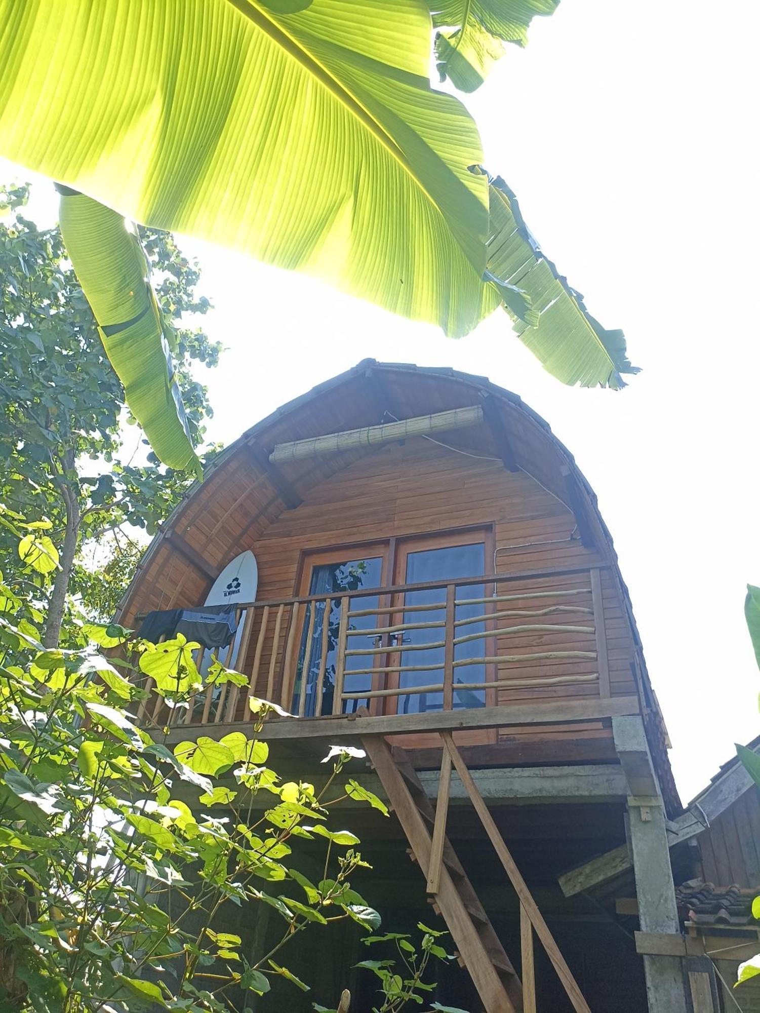 Ferienwohnung Ayolah Surf House &Surf Camp Jembrana Exterior foto